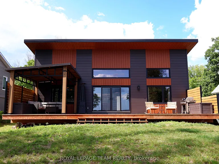 177 Rideau St — Photo 1