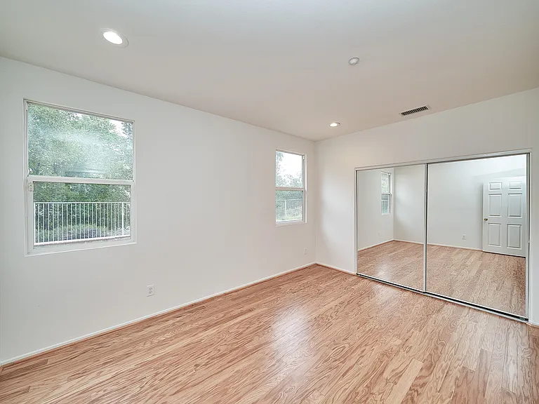 7455 Chanteclair Ct — Photo 16