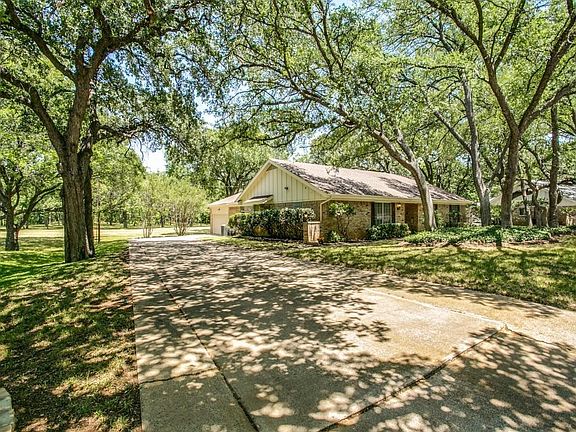 4th image of 404 Trailwood Dr