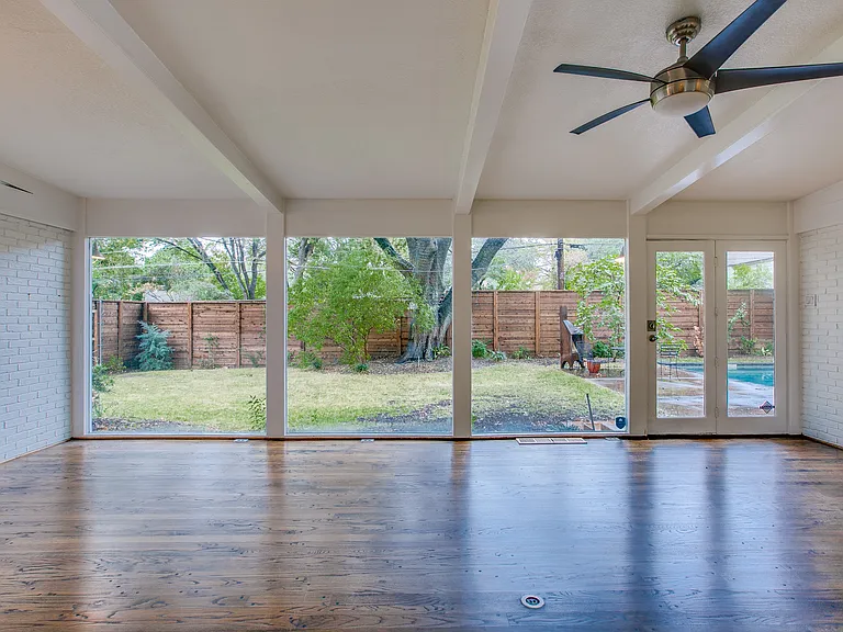 5815 Walnut Hill Ln — Photo 10