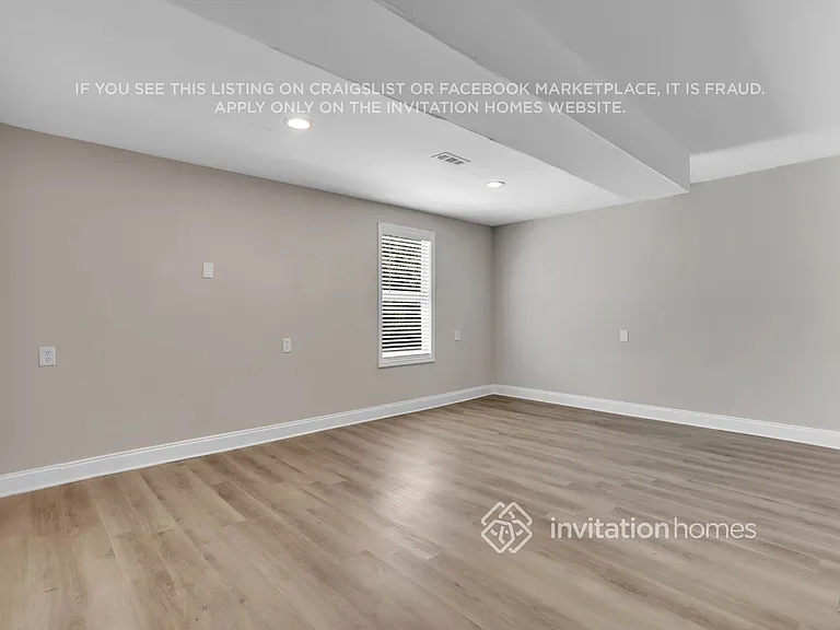 3742 Saddle Ridge Dr — Photo 19