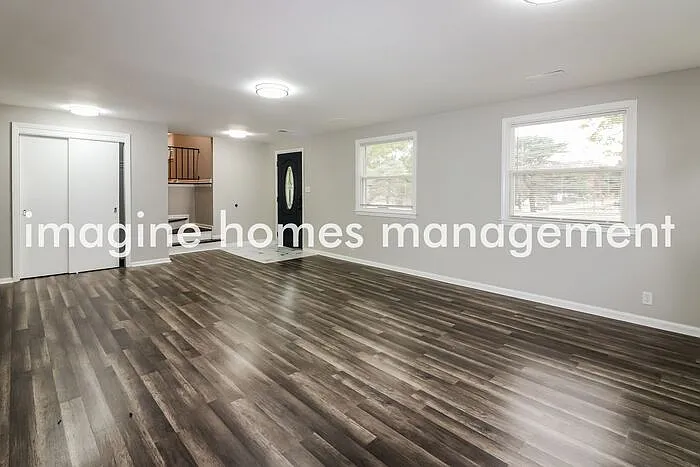 9643 Lamar Ave — Photo 12