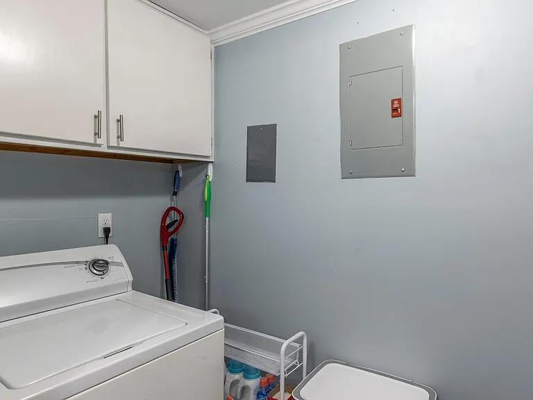 510 E Gillespie St #B9 — Photo 21