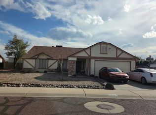 4001 W Woodridge Dr, Glendale, AZ 85308