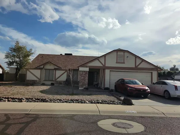 4001 W Woodridge Dr, Glendale, AZ 85308