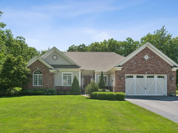 2 Mariners Cove, Scarborough, ME 04074