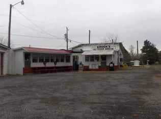 112 Junie Beauchamp Rd, Advance, NC 27006