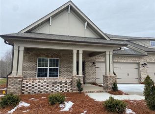 2040 Welden Ridge Rd, Kernersville, NC 27284