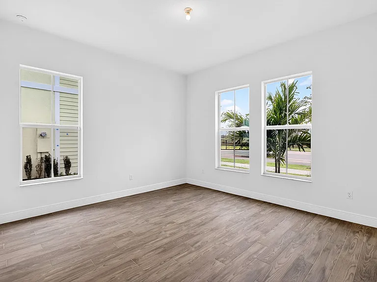 7932 SW Ann St — Photo 18