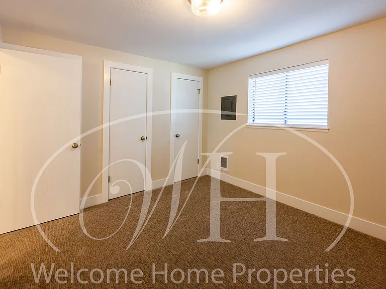 1200 SE Broadway Ave — Photo 15