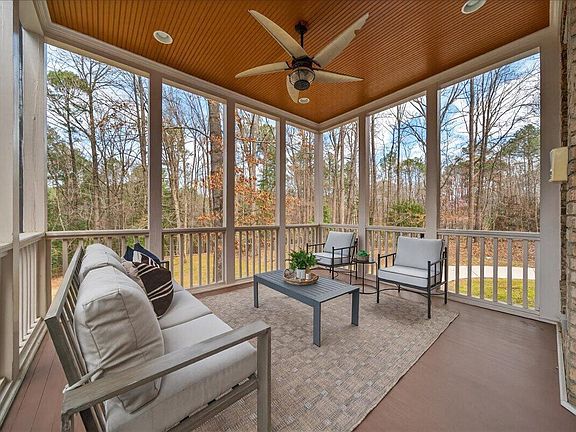 4th image of 540 Vista Del Lago Ln