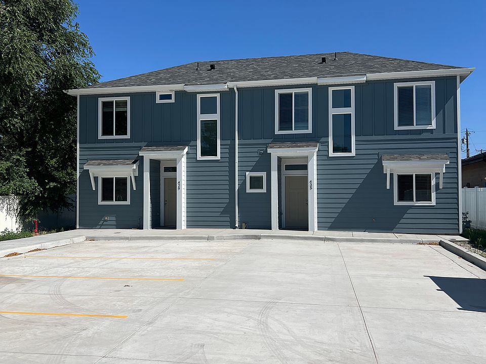 1st image of 384 S Fort Ln