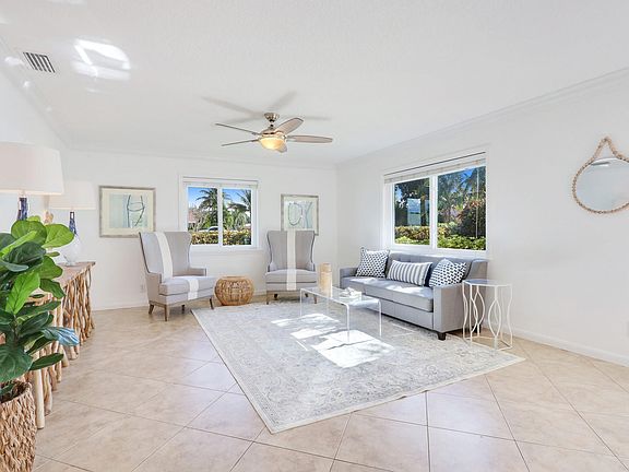 4th image of 1939 Circle Dr
