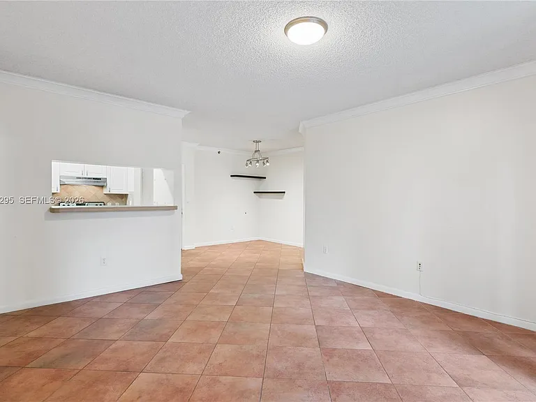 19701 E Country Club Dr #5105 — Photo 7