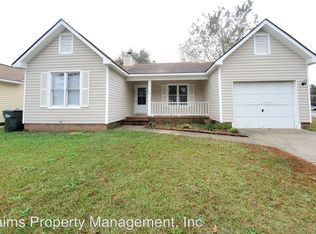 900 Glen Reilly Dr, Fayetteville, NC 28314