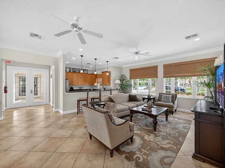 12054 Aviles Circle Palm — Photo 58