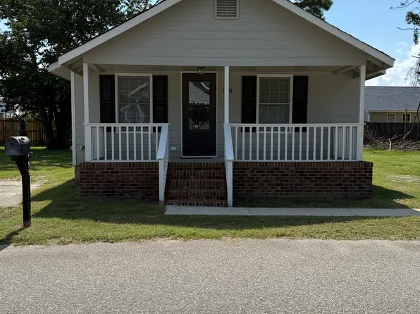 1155 Hardy St, Fayetteville, NC 28306