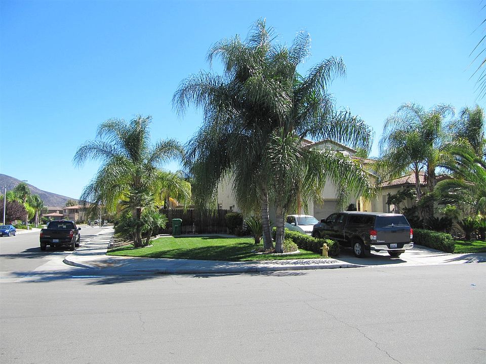 1st image of 34688 Chinaberry Dr