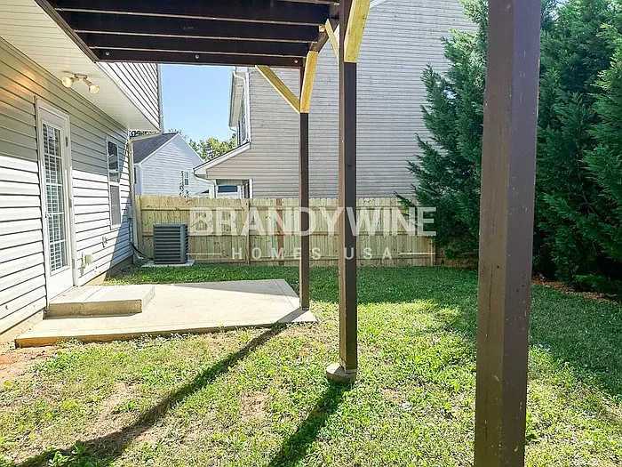 2315 Portola Ct — Photo 17