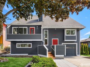 4142 52nd Ave SW, Seattle, WA 98116