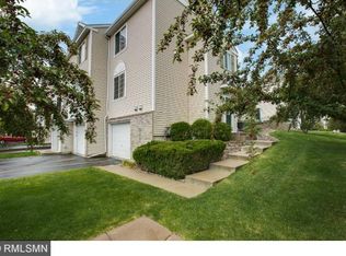 2960 Village Ct, Chanhassen, MN 55317