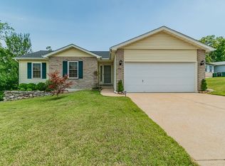 1756 Twelve Oaks Pl, Pevely, MO 63070