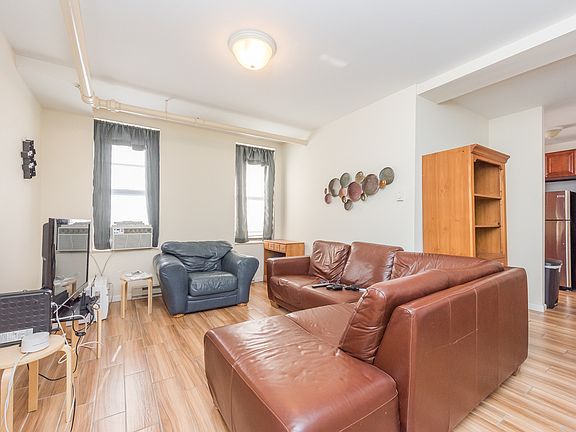 4th image of 24-55 27th St #Ll1