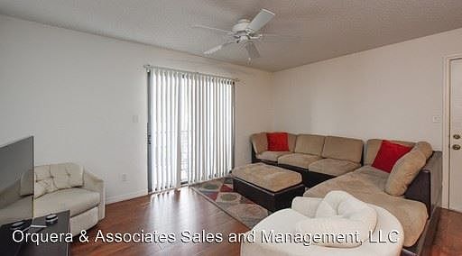 5th image of 4032 Crockers Lake Blvd