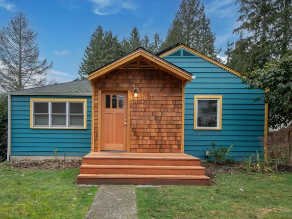 11527 39th Ave NE, Seattle, WA 98125