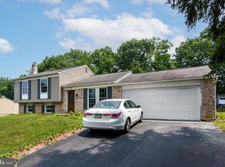 4814 Sweetbrier Dr, Harrisburg, PA 17111