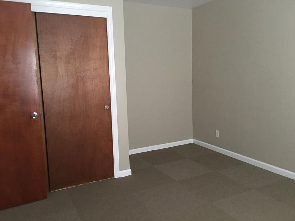 1st image of 642 Arnett Blvd APT 8B