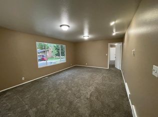 211 S Ridgecrest Dr, Orem, UT 84058