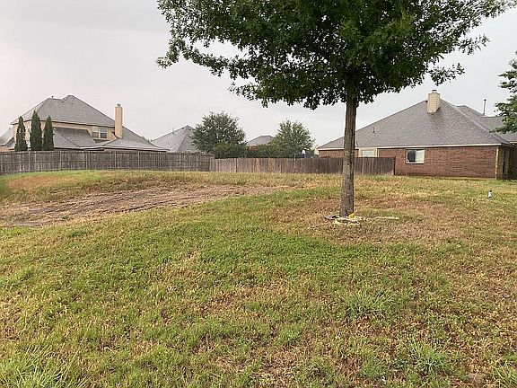 5th image of 15840 Badger Creek Ln