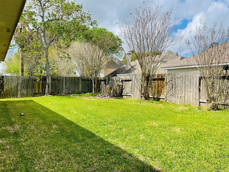 20910 Medallion Pointe Dr — Photo 19