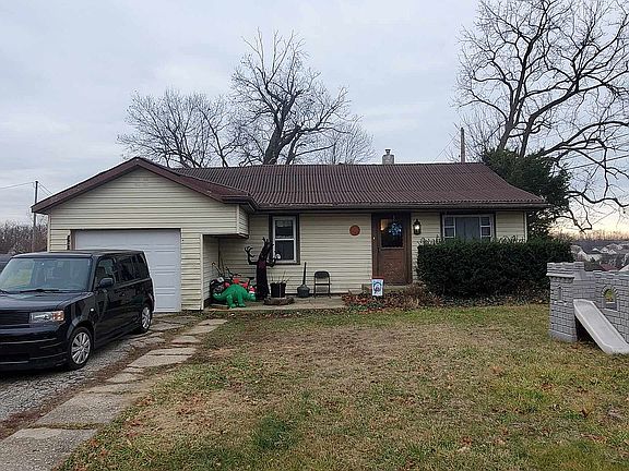 2nd image of 2799 Prospect Ave