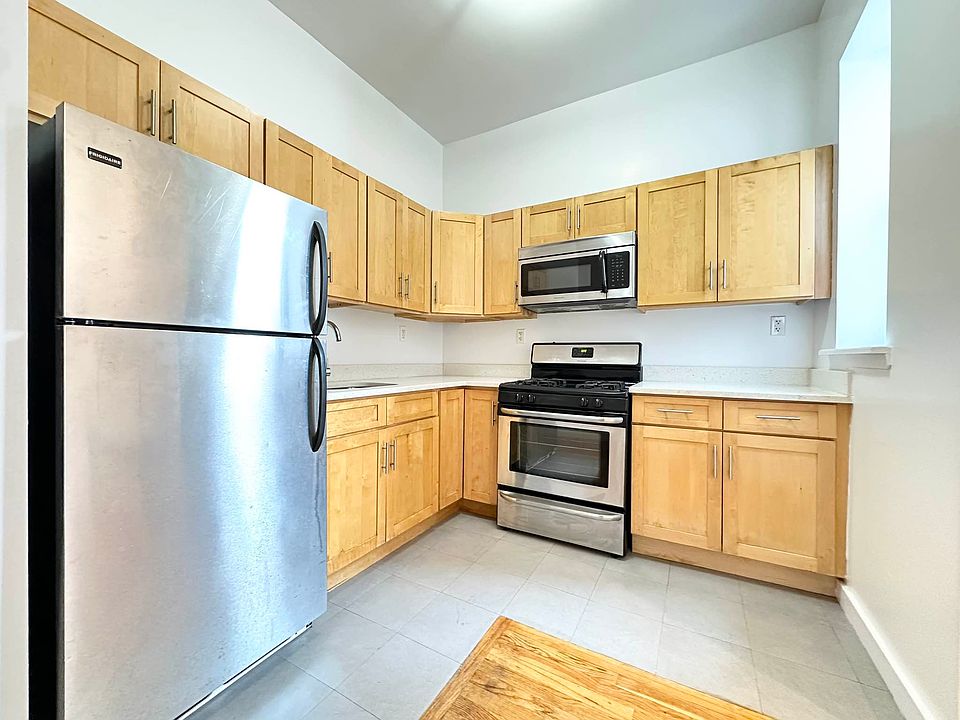 1st image of 131 W 138th St APT 3A