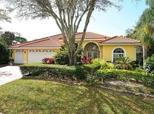 8676 Woodbriar Dr, Sarasota, FL 34238