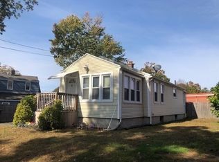 18 Beaven St, Springfield, MA 01104