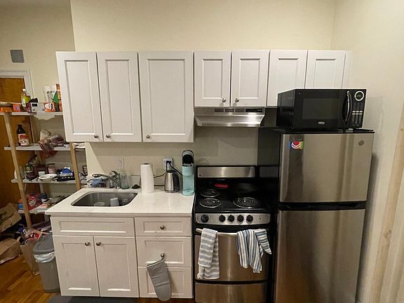2nd image of 39 Englewood Ave APT 5