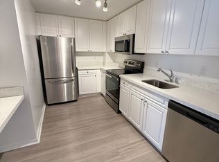 255 Evernia St APT 1111, West Palm Beach, FL 33401