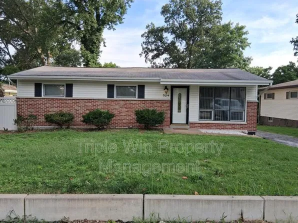 524 Acorn Dr, Saint Louis, MO 63126