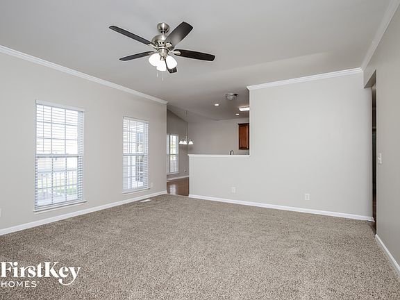 3rd image of 594 Pimlico Cir