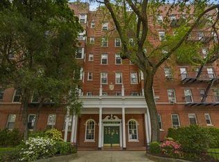 50 Ocean Pkwy APT 3C, Brooklyn, NY 11218