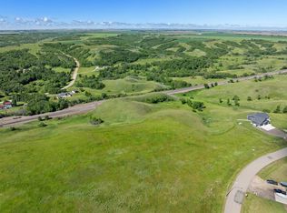3908 Grayson Dr, Burlington, ND 58722