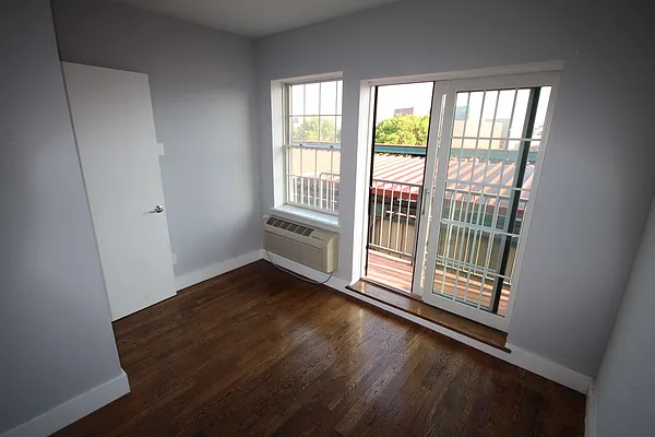 Rented by Nooklyn NYC LLC | media 20