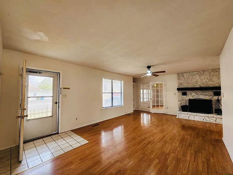 282 Central Ave — Photo 4