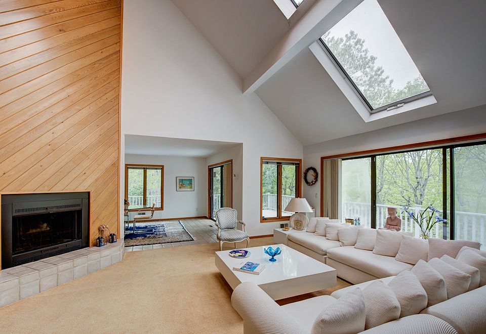 1st image of 39 Scrimshaw Dr