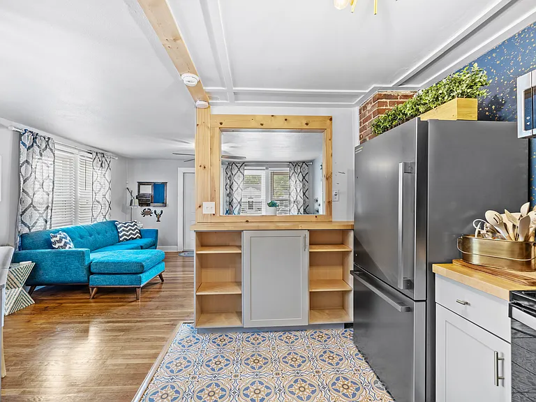 1666 W Intendencia St #A — Photo 11