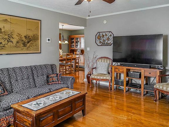 3rd image of 1578 Elizabeth Ave
