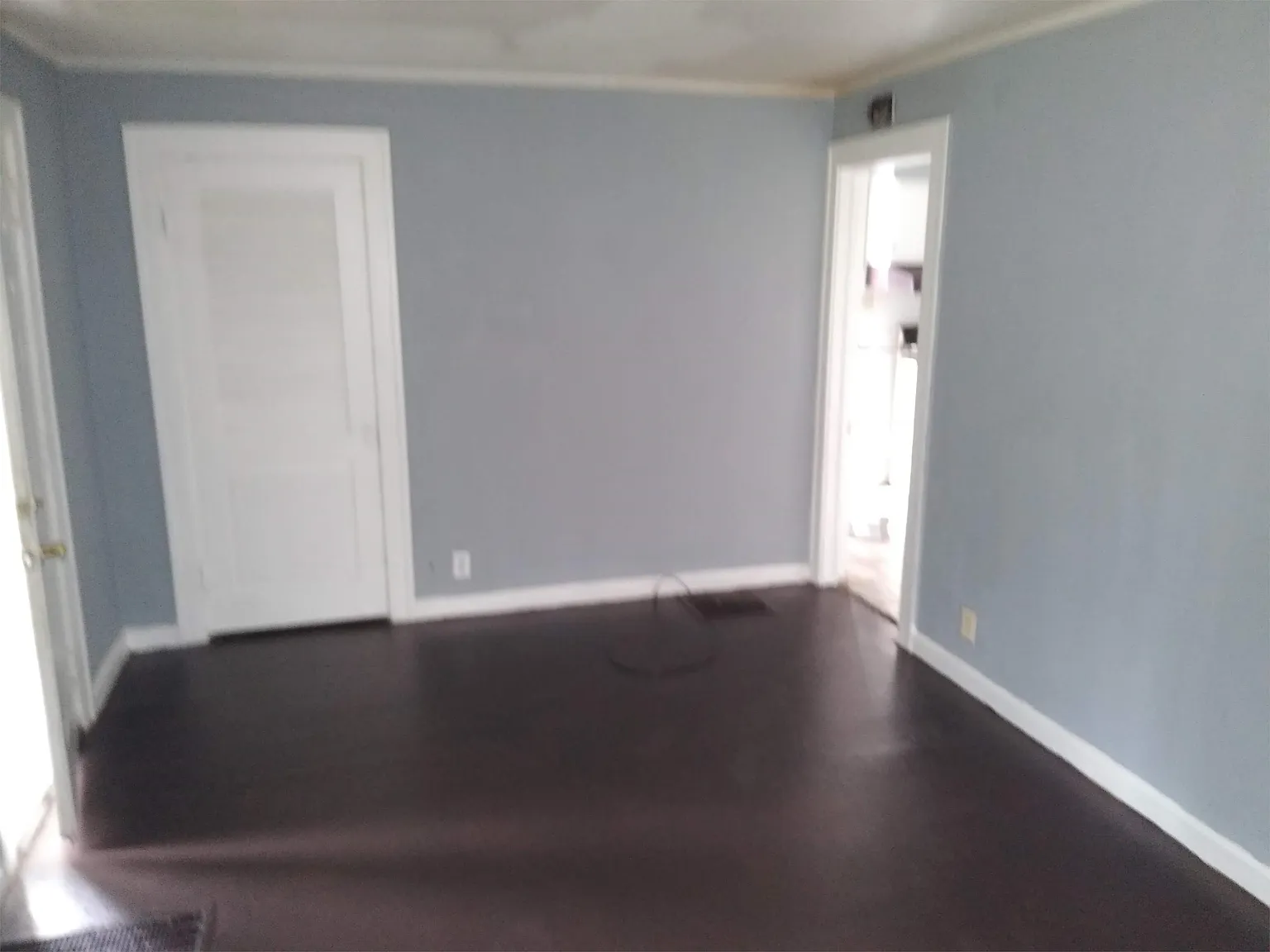 1028 N Denny St photo 1